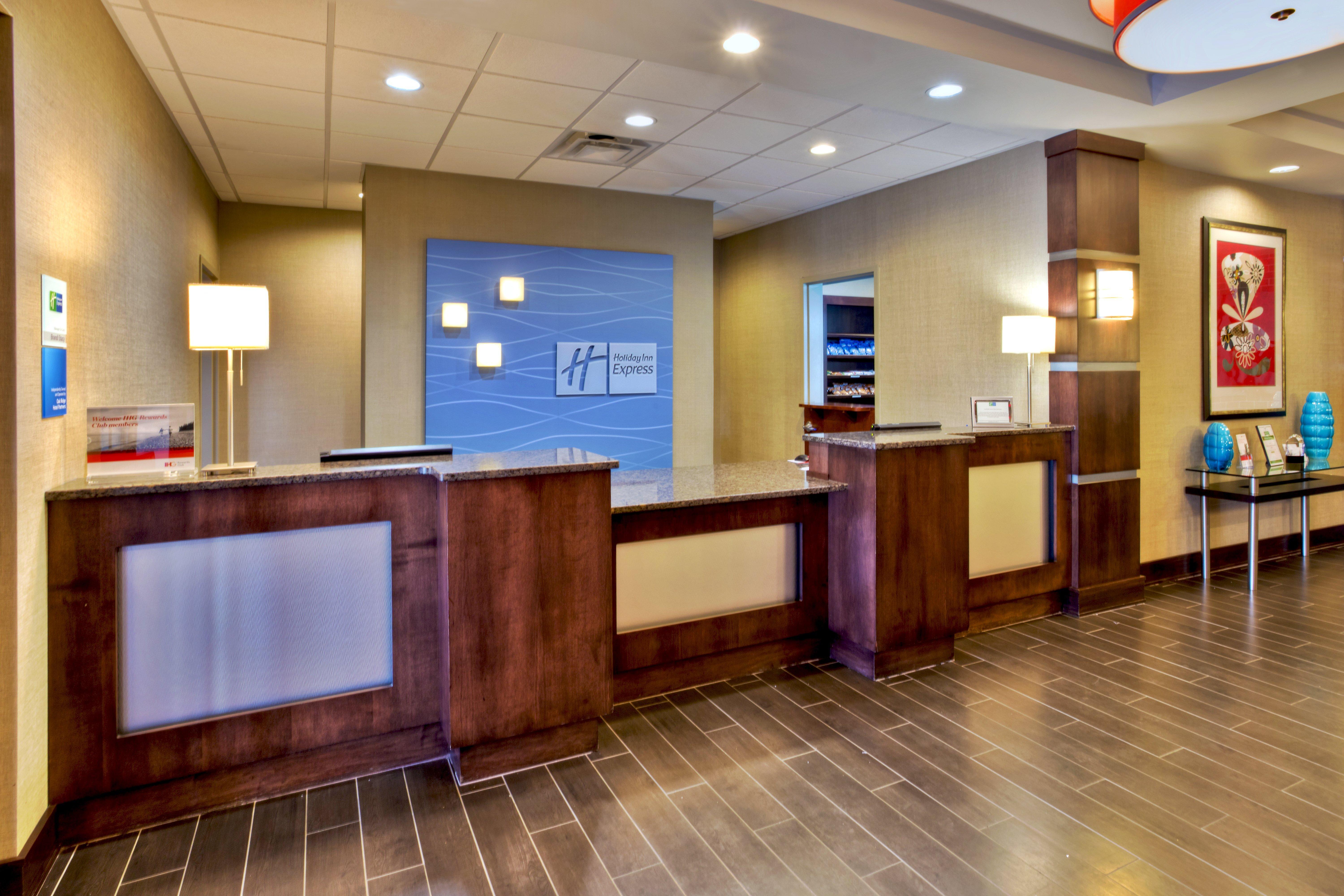 Holiday Inn Express & Suites Oak Ridge By Ihg Екстериор снимка