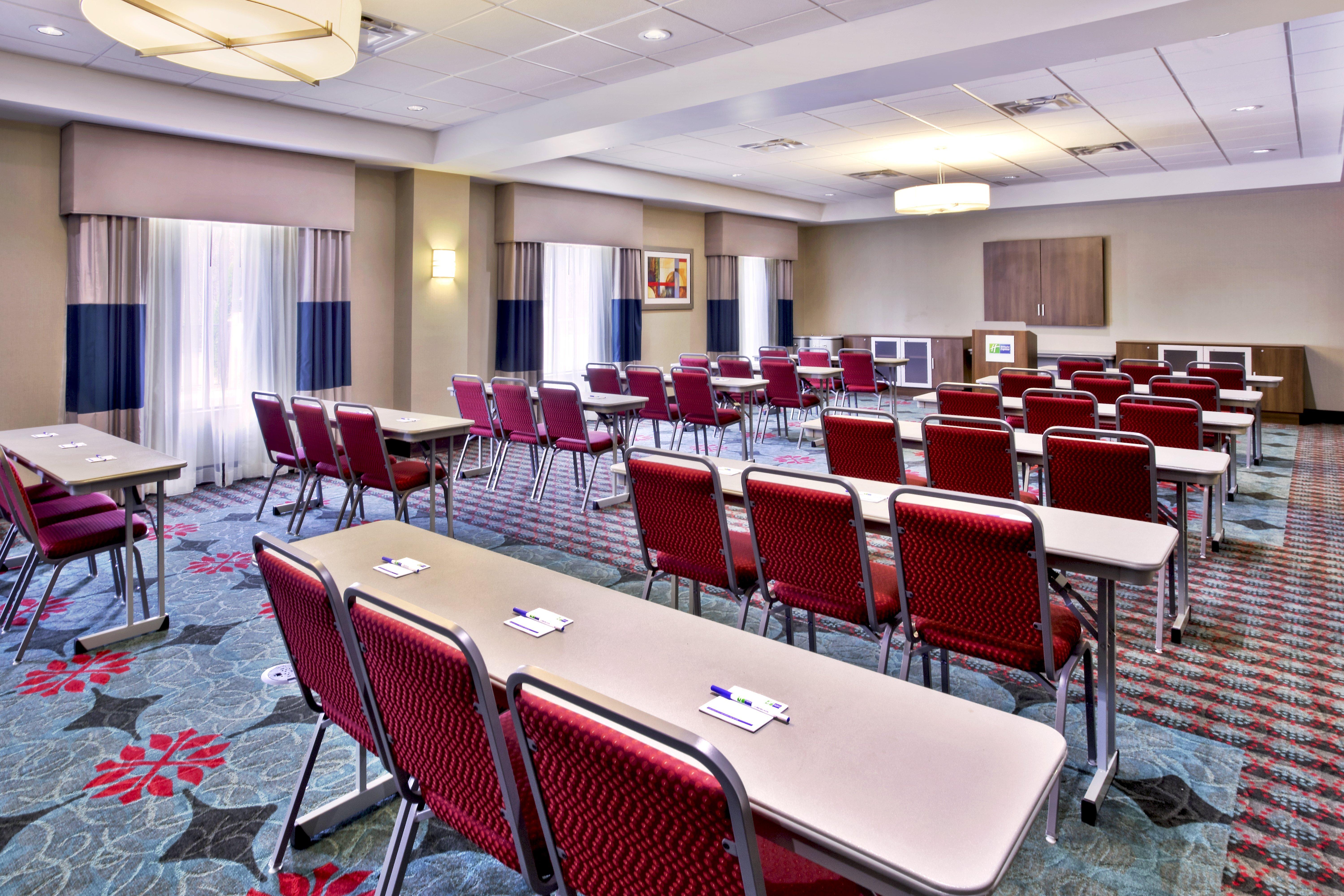 Holiday Inn Express & Suites Oak Ridge By Ihg Екстериор снимка