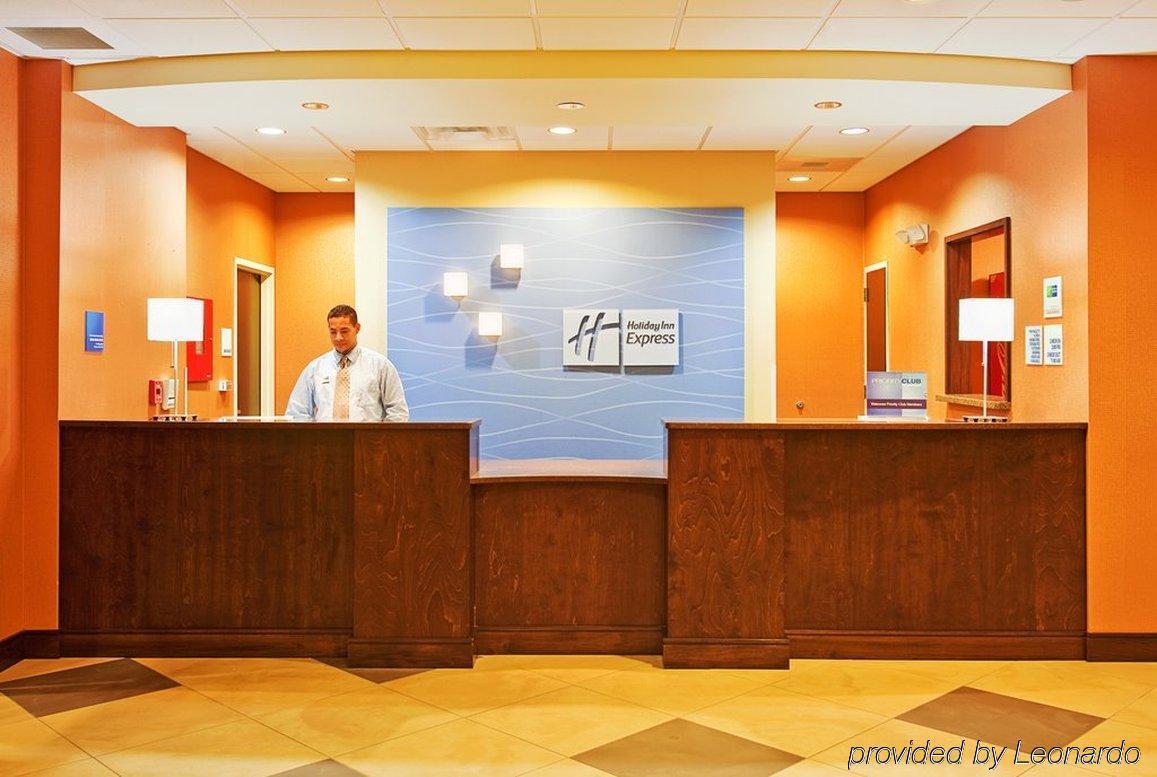 Holiday Inn Express & Suites Oak Ridge By Ihg Екстериор снимка